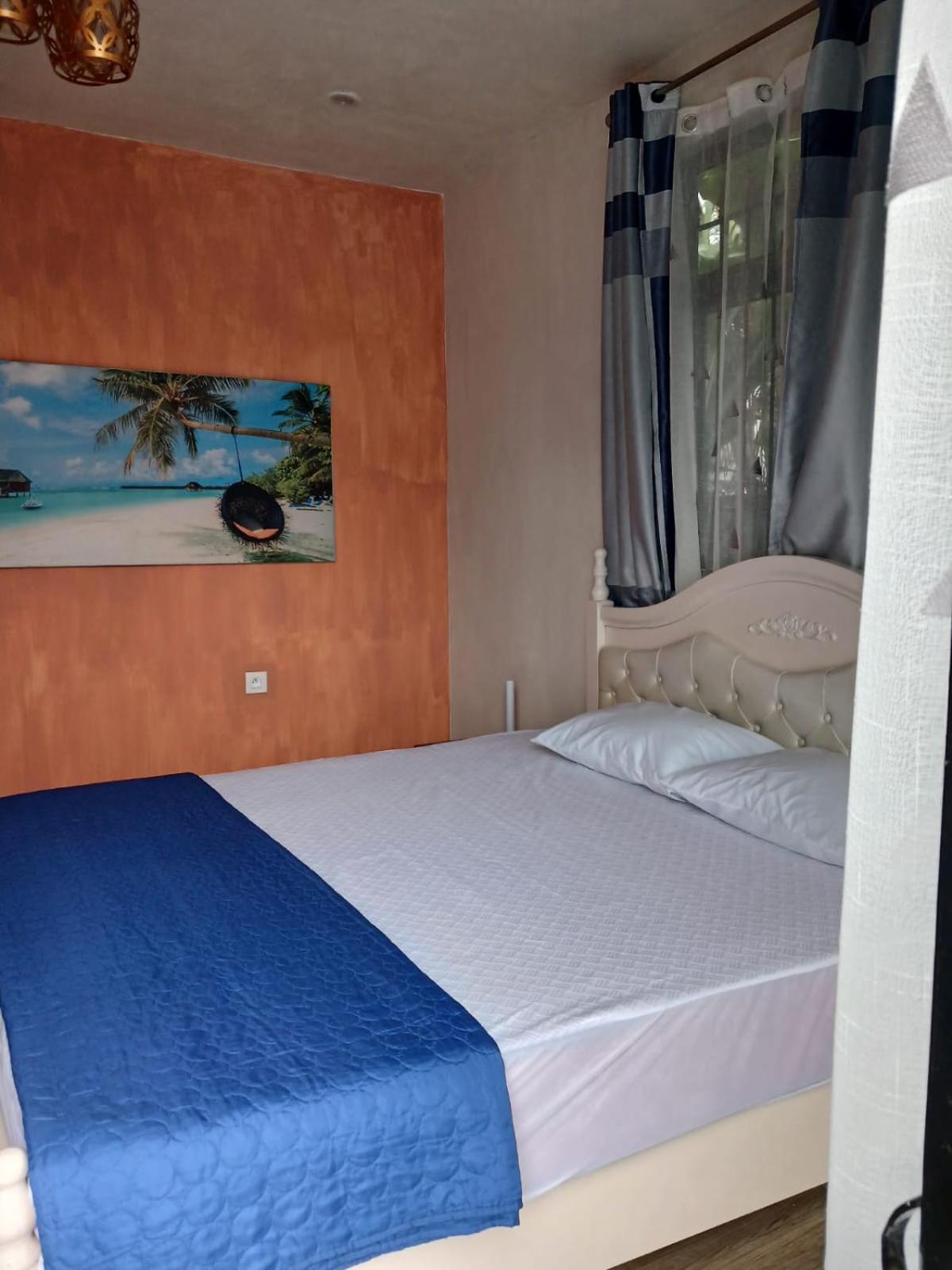 Sunrise View 1 Private Bedroom And Private Bathroom *