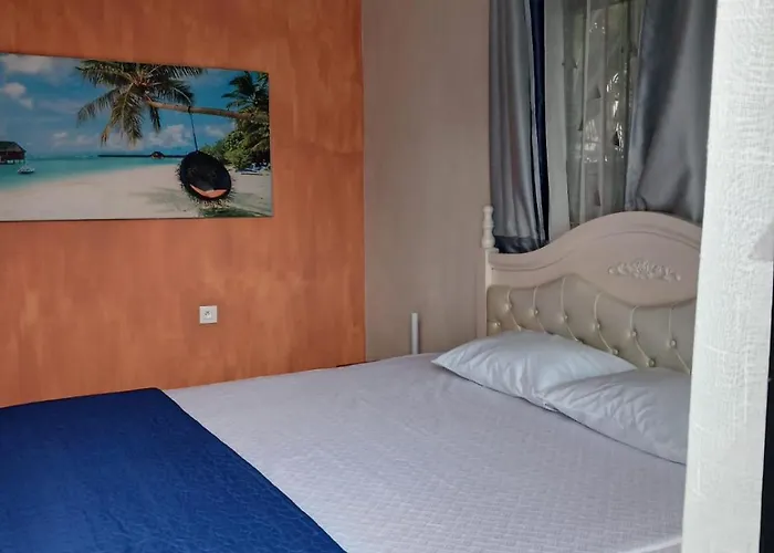Sunrise View 1 Private Bedroom And Private Bathroom